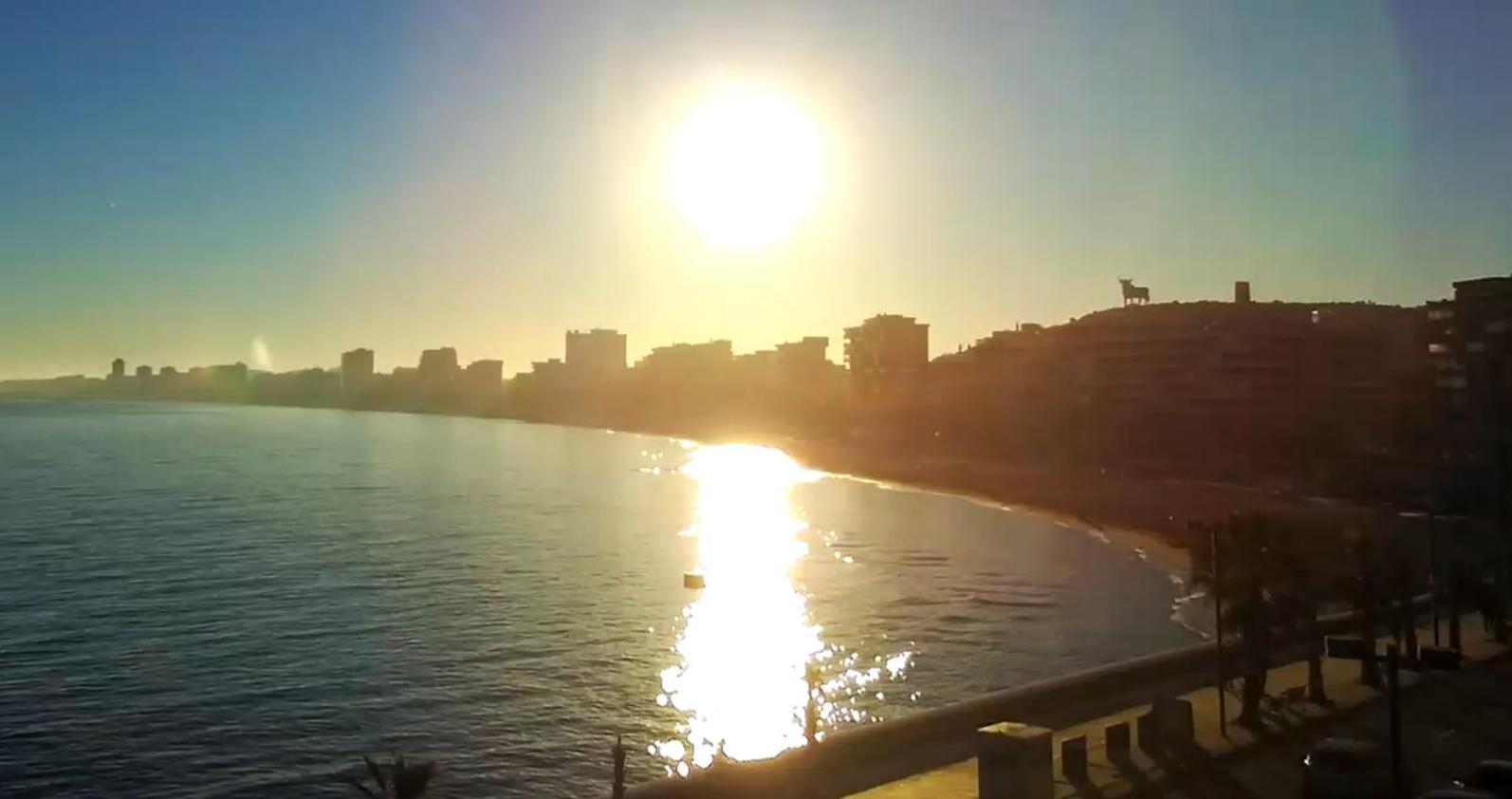 Apartment Las Salinas Boliches Фуeнхирола Екстериор снимка