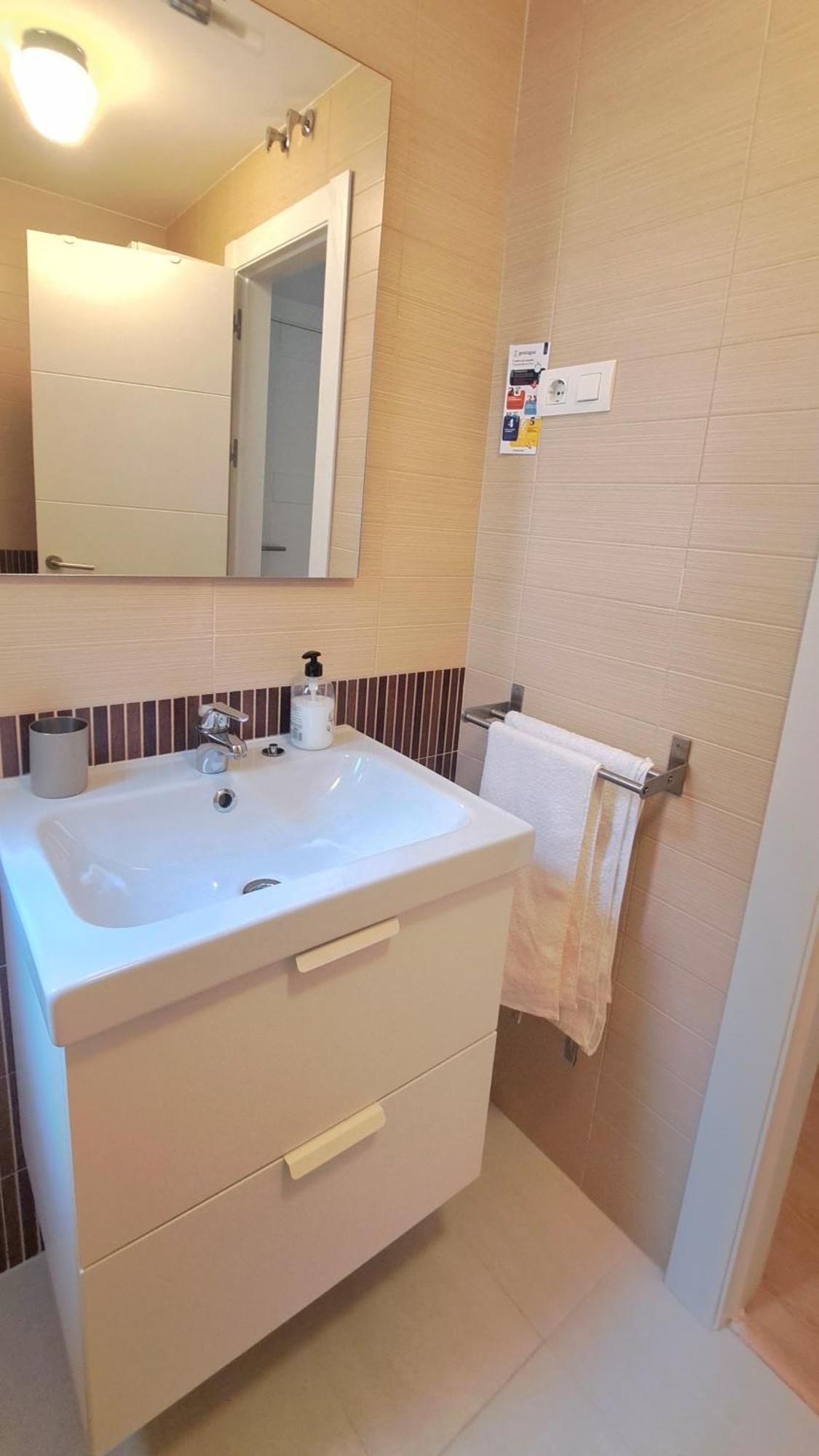 Apartment Las Salinas Boliches Фуeнхирола Екстериор снимка